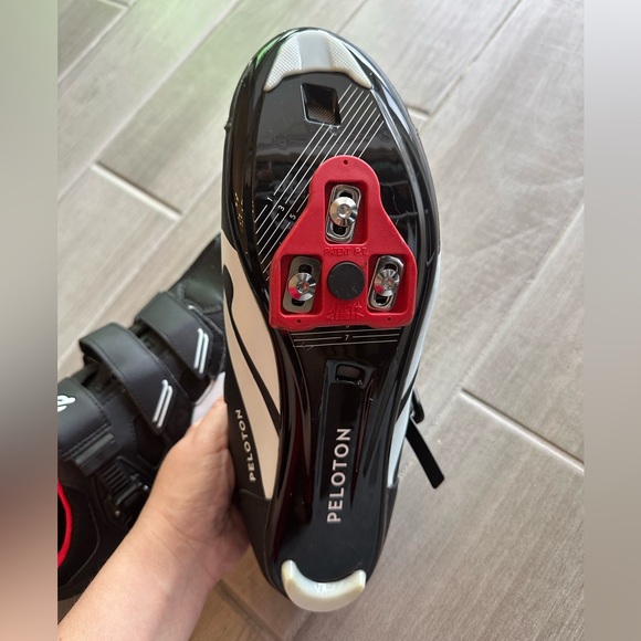 Peloton Black Cycling Shoes with Red Accents - Picture 6 of 10